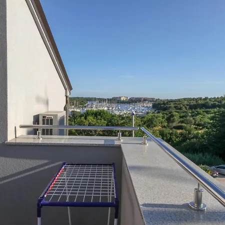 Borghese Apartman Póla