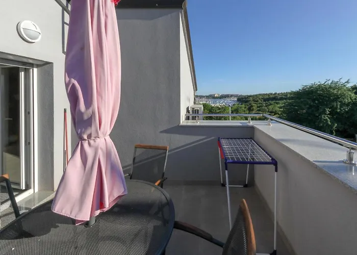 Borghese Appartement Pula